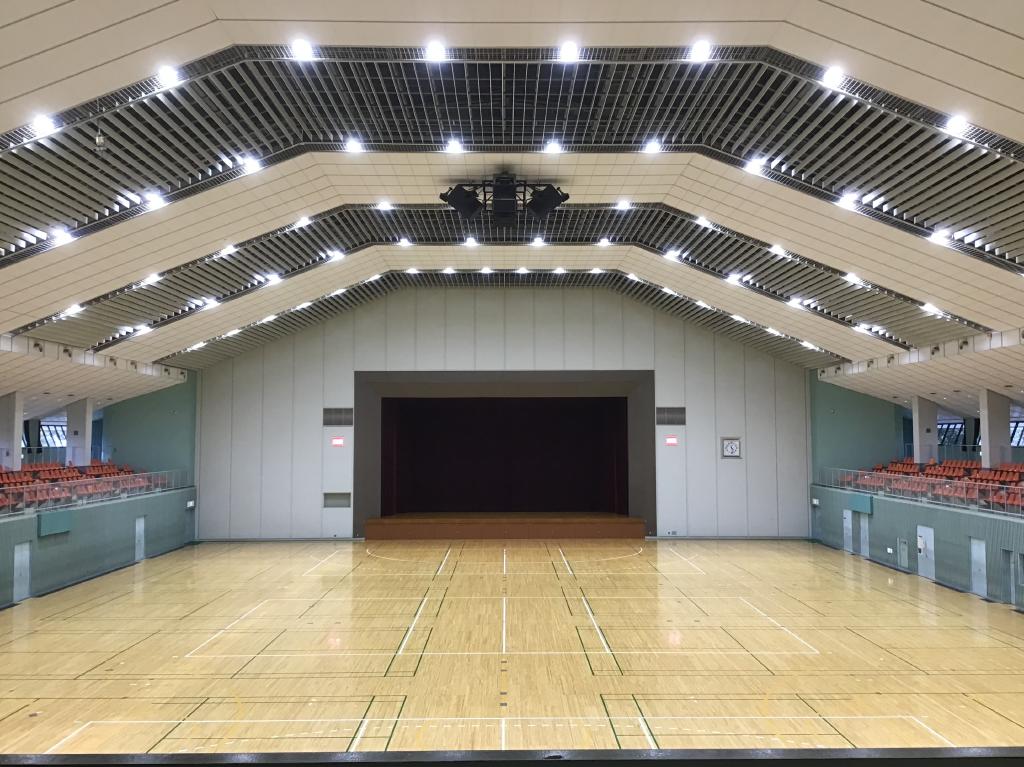 西条総合体育館